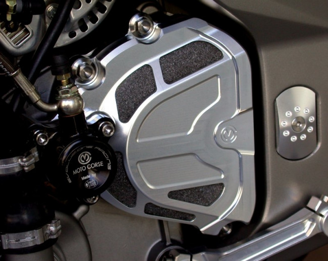 Motocorse Front Sprocket Cover for MV Agusta F4 / Brutale (B4) Motocorse Front Sprocket Cover for MV Agusta F4 / Brutale (B4)